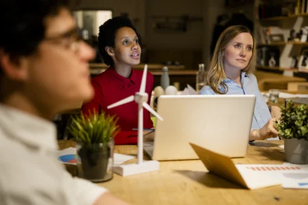 In Conversation with Professor Barney Glover: Is training adapted to the AI transition?