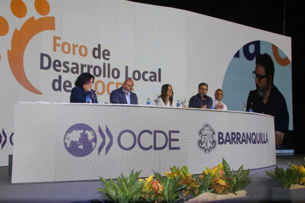 De%20la%20puesta%20en%20marcha%20a%20la%20ampliaci%C3%B3n%20Desarrollo%20local%20impulsado%20por%20la%20iniciativa%20empresarial%20(10).jpg