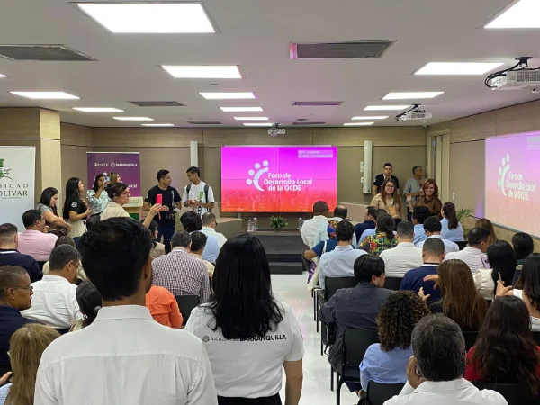 Gvgc-eDWcAAZO-6