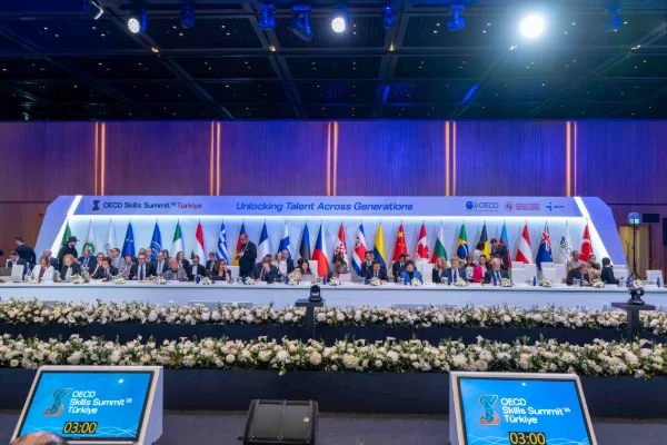OECD_260427_SKILLS_SUMMIT_TOUR_DE_TABLE-2.jpg