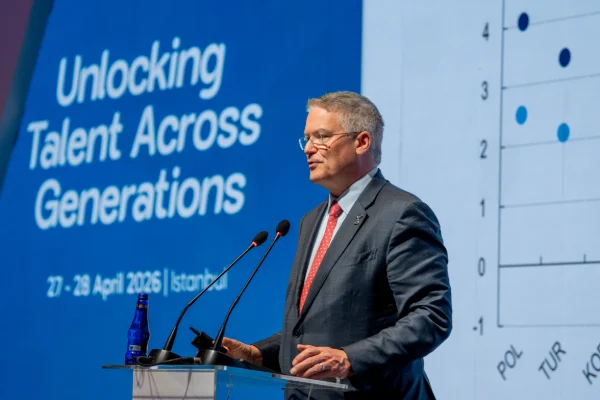 OECD_260427_SKILLS_SUMMIT_SESSION_1_RETHINKING_FORMAL_EDUCATION-10.jpg