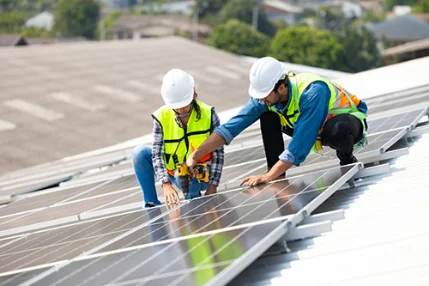 Combler le déficit d'investissement dans les énergies propres : Coût du capital dans la transition vers des émissions nettes nulles